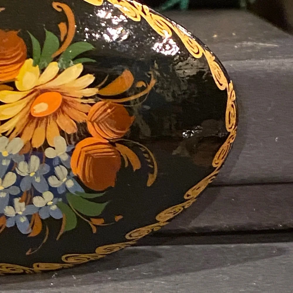 Russian Signed Hand-Painted Floral  Brooch - Picture 4 of 5